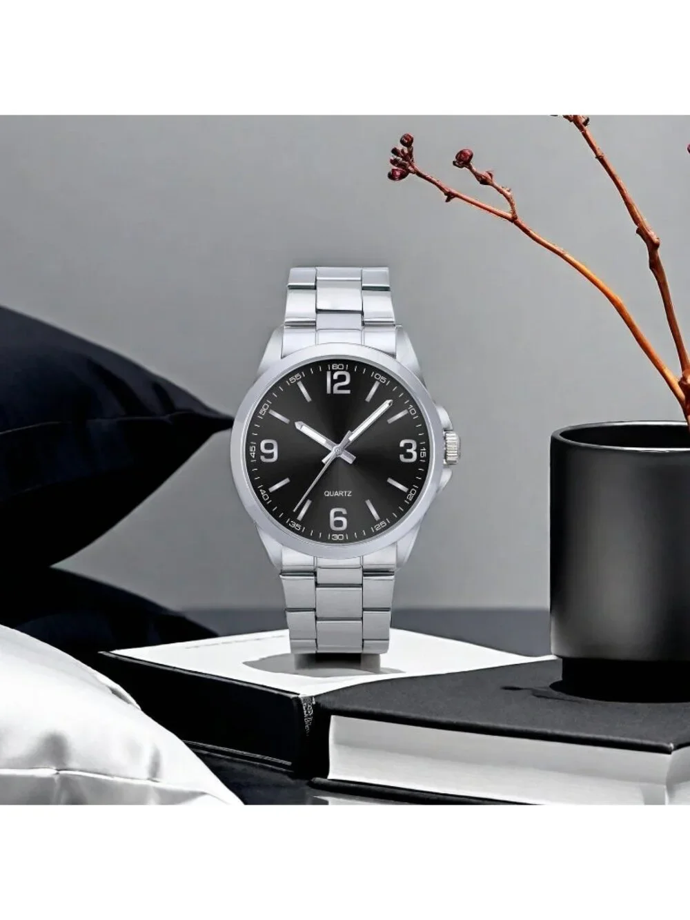 Men's Silver And Black Analog Stainless Steel Case Arabic Numerals Classic Watch